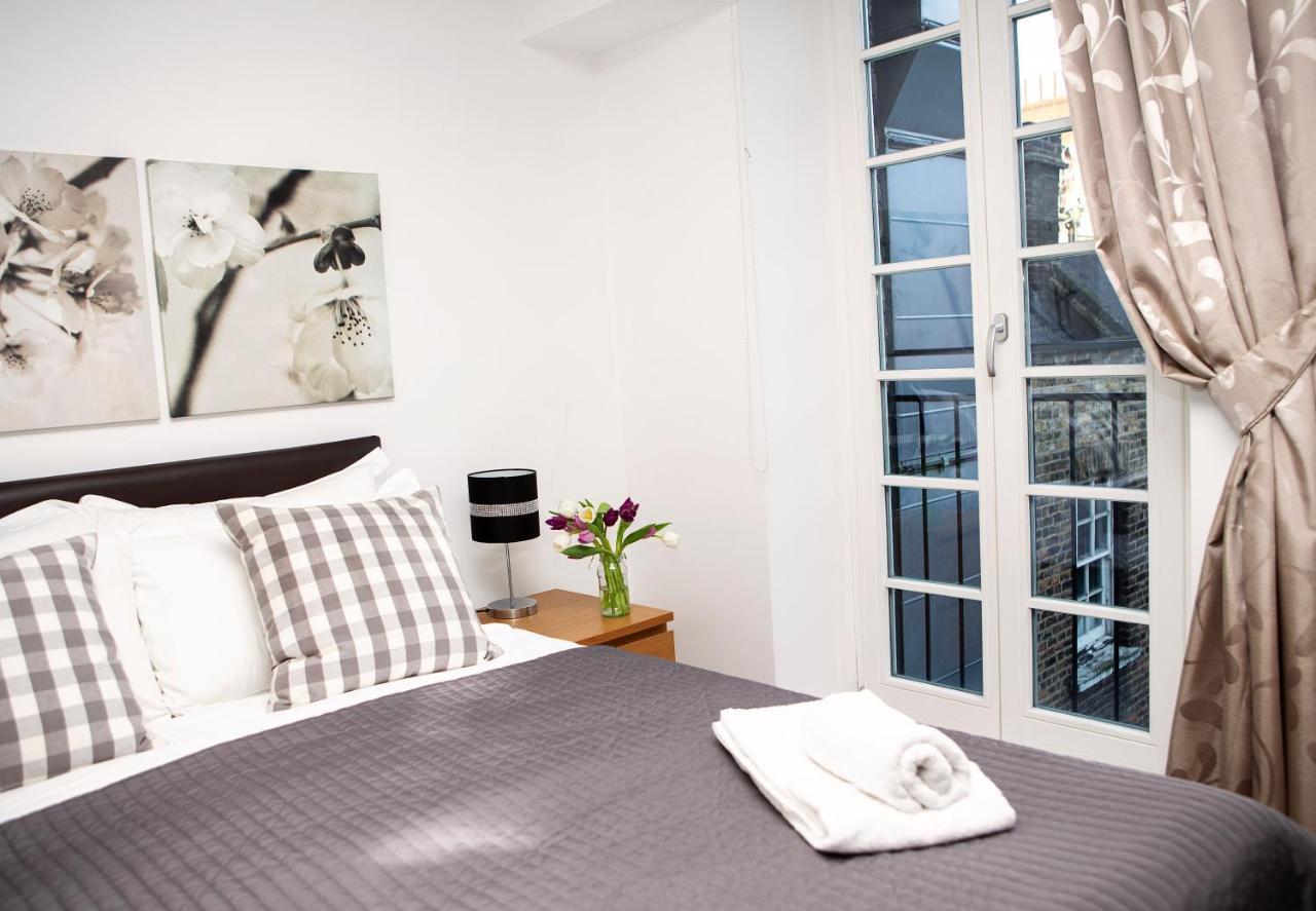 Apt 3, Trafalgar Sq Duplex, 3Rd & 4Th Floor By Indigo Flats London Kültér fotó