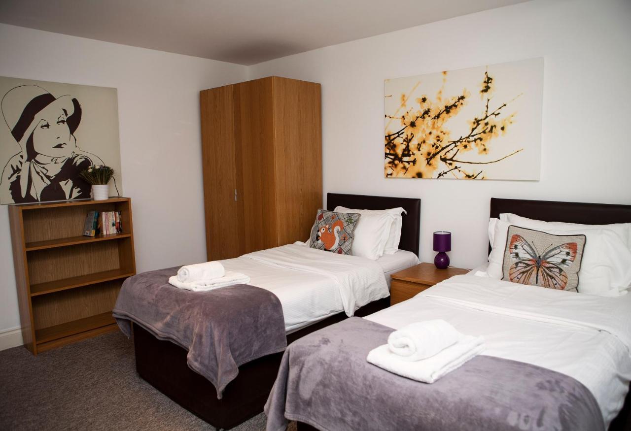 Apt 3, Trafalgar Sq Duplex, 3Rd & 4Th Floor By Indigo Flats London Kültér fotó